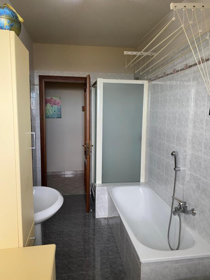 Casa Carlino Apartment Santo Stefano Belbo Bagian luar foto
